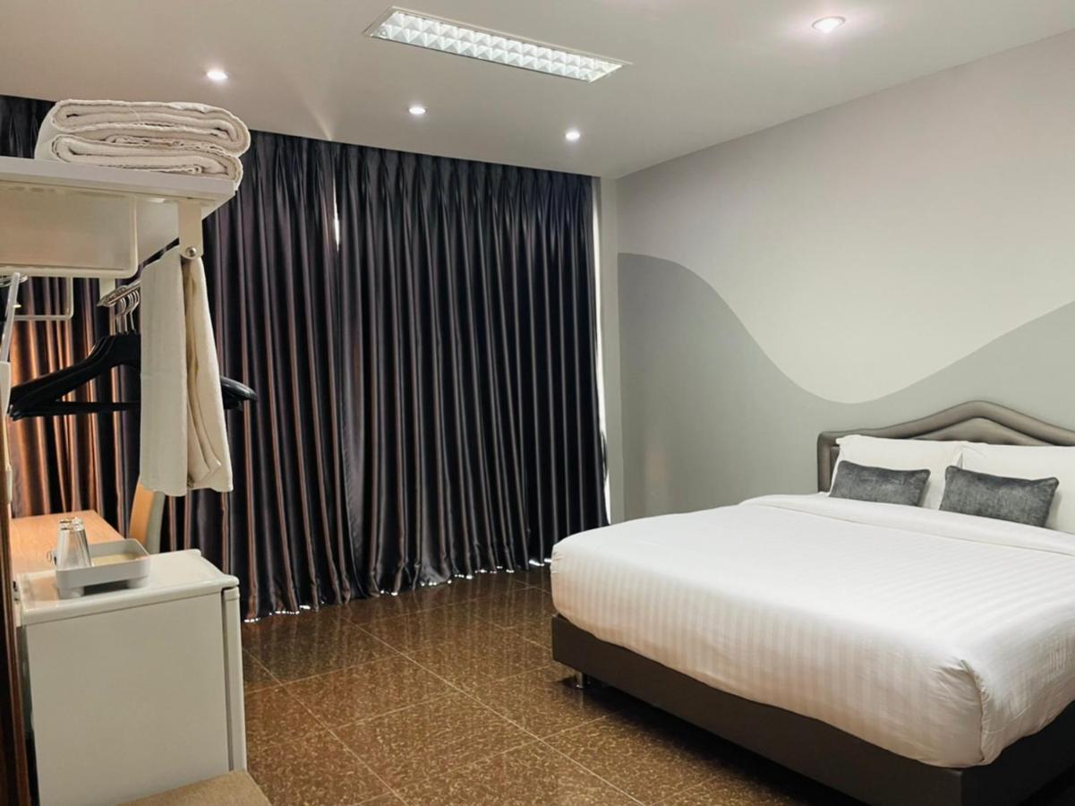 Gallery Design - Sha Extra Plus Sisaket Exterior photo